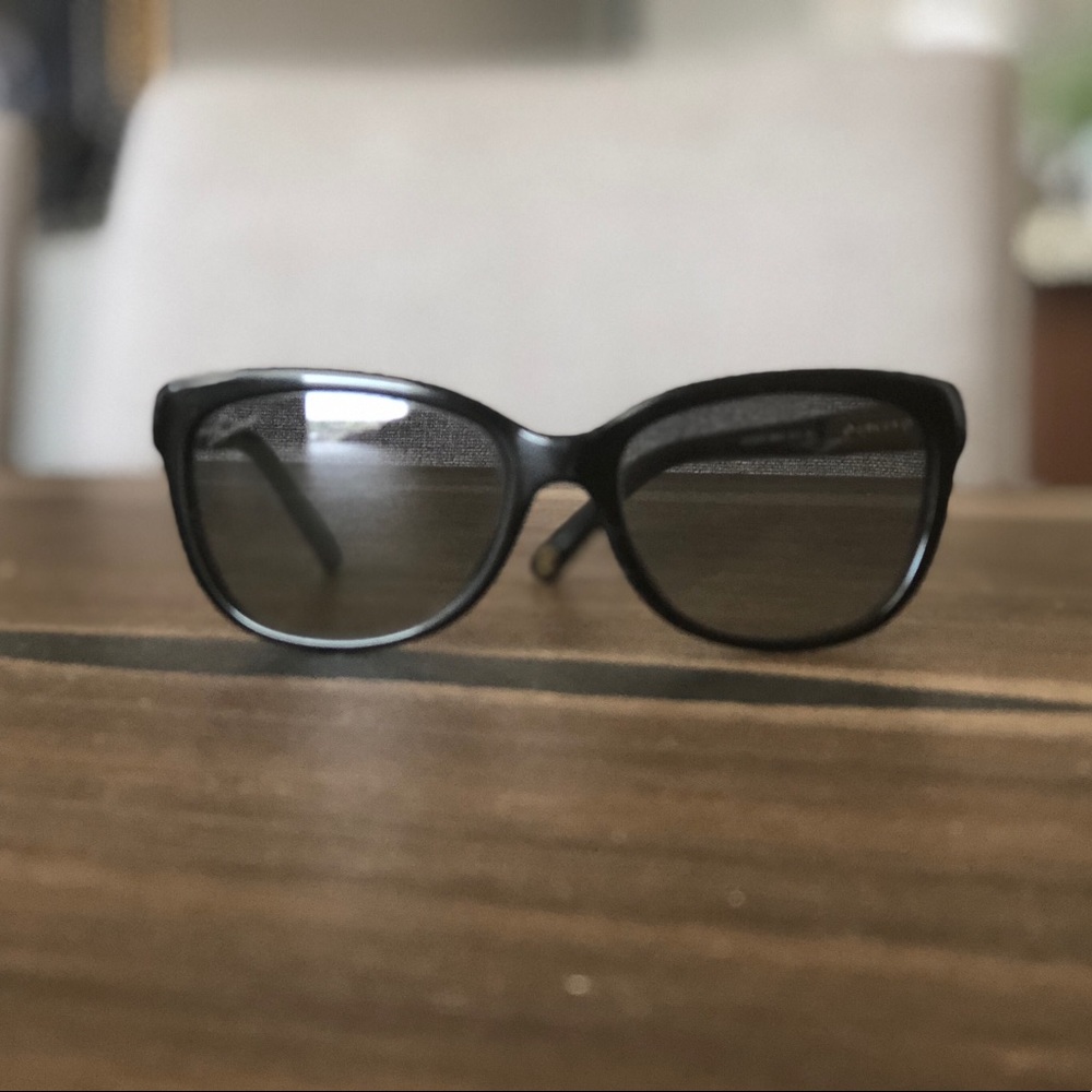 Gucci sunglasses black